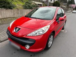 Rot Gebraucht 2007 Peugeot 207 Kleinwagen | 2.400 €