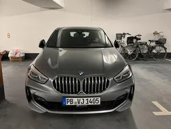Grau Gebraucht 2022 BMW 120 M Sport Kleinwagen | 27.500 €