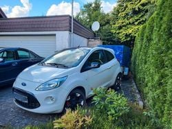 Weiß Gebraucht 2015 Ford Ka Titanium Kleinwagen | 6.900 € (Fairer Preis)