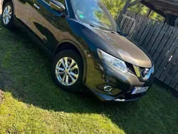 Grün Gebraucht 2016 Nissan X-Trail N-Connecta SUV | 14.000 € (Teuer)