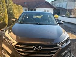 Blau Gebraucht 2016 Hyundai Tucson SUV | 11.500 € (Guter Preis)
