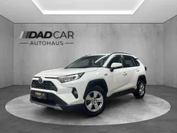 Weiß Gebraucht 2020 Toyota RAV4 Hybrid SUV | 25.800 € (Guter Preis)