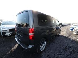 Titanium grau metallic titanium grau metallic Neu 2025 Peugeot Traveller Active Van / Kleinbus | 38.181 € (Guter Preis)