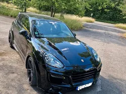 Schwarz Gebraucht 2015 Porsche Cayenne Turbo SUV | 40.000 €