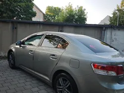 Silber Gebraucht 2009 Toyota Avensis Sol Limousine | 8.300 € (Fairer Preis)