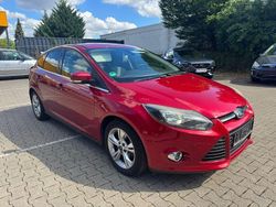 Rot Gebraucht 2012 Ford Focus Champions Edition Limousine | 3.499 € (Superpreis)