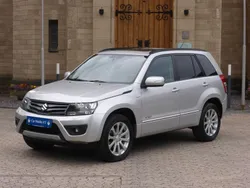 Silber Gebraucht 2014 Suzuki Vitara SUV | 12.950 €
