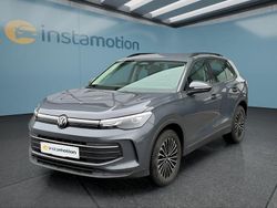 Grau Gebraucht 2024 VW Tiguan SUV | 35.999 € (Fairer Preis)