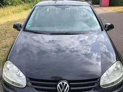 Schwarz Gebraucht 2004 VW Golf IV Comfortline Limousine | 2.800 € (Teuer)