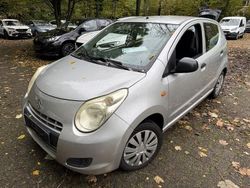 Silber Gebraucht 2011 Suzuki Alto Kleinwagen | 2.890 € (Etwas zu teuer)