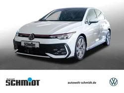 Purewhite Gebraucht 2024 VW Golf VIII GTI Limousine | 40.950 € (Guter Preis)