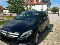 Schwarz Gebraucht 2014 Mercedes B220 Van / Kleinbus | 10.900 € (Teuer)