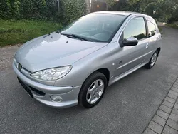 Silber Gebraucht 2008 Peugeot 206 Kleinwagen | 1.590 € (Fairer Preis)