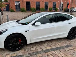 Weiß Gebraucht 2020 Tesla Model 3 Performance Limousine | 34.000 € (Teuer)