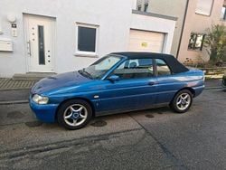 Blau Gebraucht 1997 Ford Escort Cabriolet Ghia Cabrio | 1.950 €