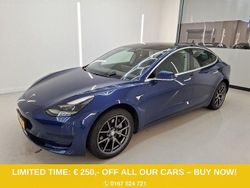 Blau Gebraucht 2020 Tesla Model 3 Standard Range Limousine | 18.400 € (Superpreis)