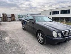 Schwarz Gebraucht 2000 Mercedes CLK320 Coupé | 1.299 €