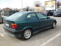 Grün Gebraucht 1996 BMW 316 Coupé | 1.600 € (Guter Preis)