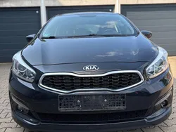 Schwarz Gebraucht 2017 Kia Ceed Edition 7 Limousine | 6.150 € (Guter Preis)