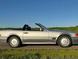 Silber Gebraucht 1993 Mercedes SL300 Cabrio | 24.200 €