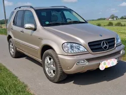 Gold Gebraucht 2004 Mercedes ML400 SUV | 4.750 € (Etwas zu teuer)