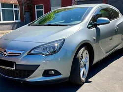 Grau Gebraucht 2011 Opel Astra GTC Innovation Coupé | 8.900 € (Etwas zu teuer)