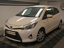 Weiß Gebraucht 2014 Toyota Yaris Hybrid Edition Kleinwagen | 11.990 € (Fairer Preis)