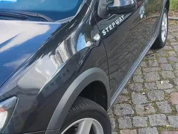 Schwarz Gebraucht 2014 Dacia Sandero Stepway Kleinwagen | 6.000 €