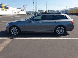 Grau Gebraucht 2010 BMW 523 Kombi | 14.900 €