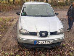 Silber Gebraucht 2002 Seat Arosa Stella Kleinwagen | 999 € (Guter Preis)
