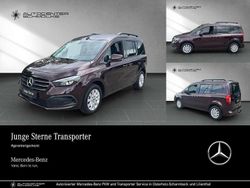 Rot Gebraucht 2024 Mercedes T180 Progressive Van / Kleinbus | 28.199 € (Fairer Preis)