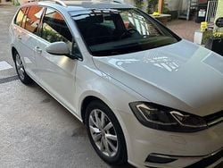 Weiß Gebraucht 2018 VW Golf VII Highline Kombi | 13.400 € (Guter Preis)