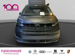 Grau Gebraucht 2024 VW T7 Beach Van | 71.890 €