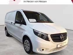 Arktisweiß Gebraucht 2021 Mercedes Vito Van / Kleinbus | 21.989 €