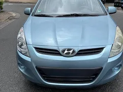 Blau Gebraucht 2011 Hyundai i20 Kleinwagen | 3.300 € (Guter Preis)