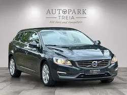 Grau Gebraucht 2014 Volvo V60 Momentum Kombi | 13.990 € (Fairer Preis)