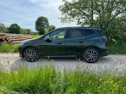 Grün Gebraucht 2023 BMW 230 Sport Line Van / Kleinbus | 46.500 € (Guter Preis)