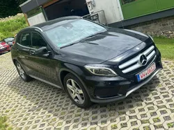 Schwarz Gebraucht 2016 Mercedes GLA220 AMG line SUV | 14.990 € (Fairer Preis)