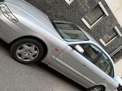 Grau Gebraucht 2001 Mazda 626 Limousine | 2.100 €
