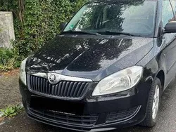 Schwarz Gebraucht 2013 Skoda Fabia Kleinwagen | 6.300 € (Etwas zu teuer)