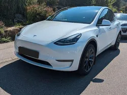 Weiß Gebraucht 2022 Tesla Model Y Long Range SUV | 37.700 € (Teuer)