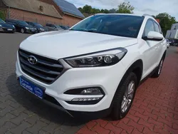 Weiß Gebraucht 2016 Hyundai Tucson Trend SUV | 13.490 € (Guter Preis)