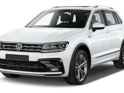 Persimmon red metallic Gebraucht 2024 VW Tiguan R-line SUV | 51.990 € (Superpreis)