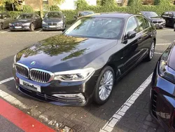 Saphirschwarz metallic Gebraucht 2018 BMW 520 Luxury Line Limousine | 22.790 € (Teuer)