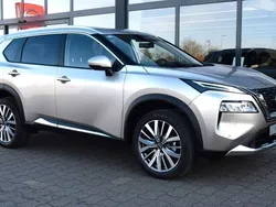Champagner silber Gebraucht 2025 Nissan X-Trail Tekna SUV | 41.890 €