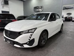 Weiß Gebraucht 2022 Peugeot 308 Active Limousine | 15.400 € (Teuer)