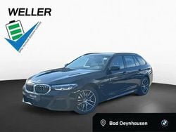 Saphirschwarz (schwarz) Gebraucht 2021 BMW 530e M Sport Kombi | 30.850 € (Etwas zu teuer)
