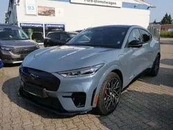Blau Gebraucht 2024 Ford Mustang Mach-E GT SUV | 49.990 € (Superpreis)
