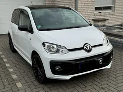 Weiß Gebraucht 2023 VW up! R-line Kleinwagen | 15.400 € (Fairer Preis)