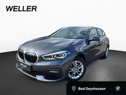 Mineralgrau (grau) Gebraucht 2021 BMW 118 Advantage Kleinwagen | 19.990 € (Fairer Preis)